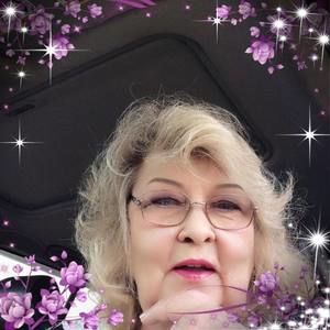 Meet your Posher, Beverly